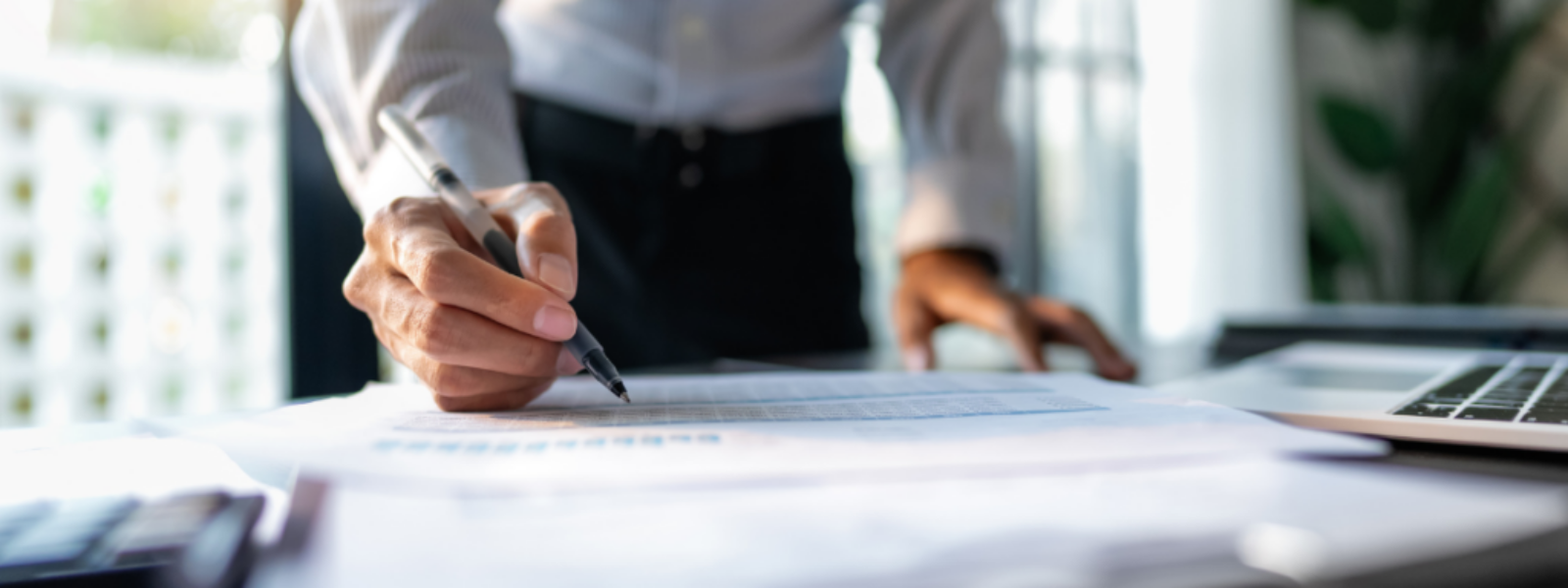 How a Business Sale Price Is Structured: Deferred Consideration, Earn-Outs and More